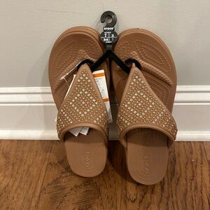 Crocs Monterey Shimmer Wedge Flips Bronze